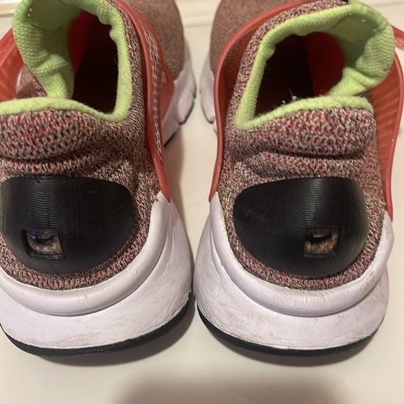 Nike’s - Picture 3 of 6